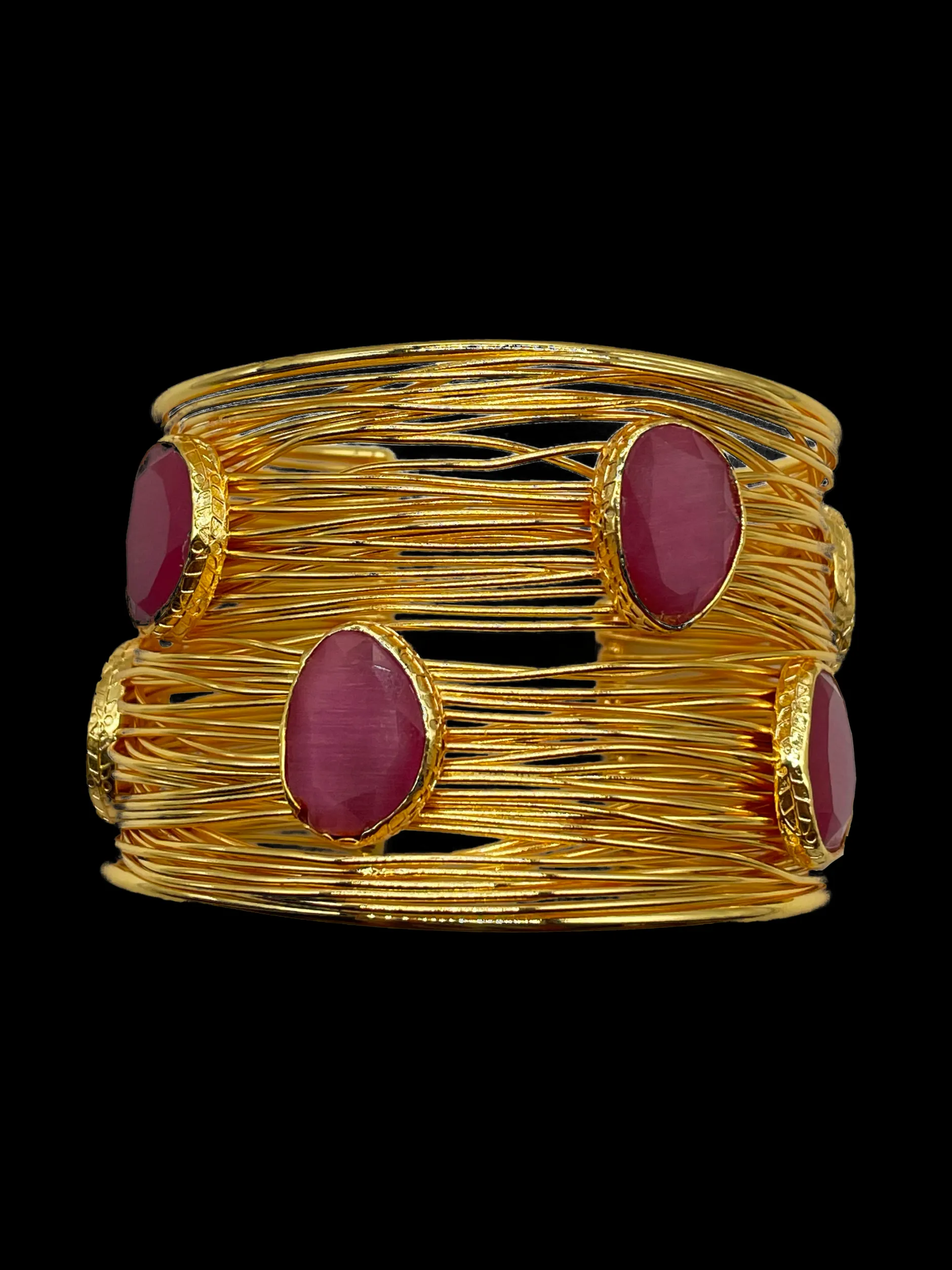 Hot Susmie's Abrázame Fuerte Bracelet