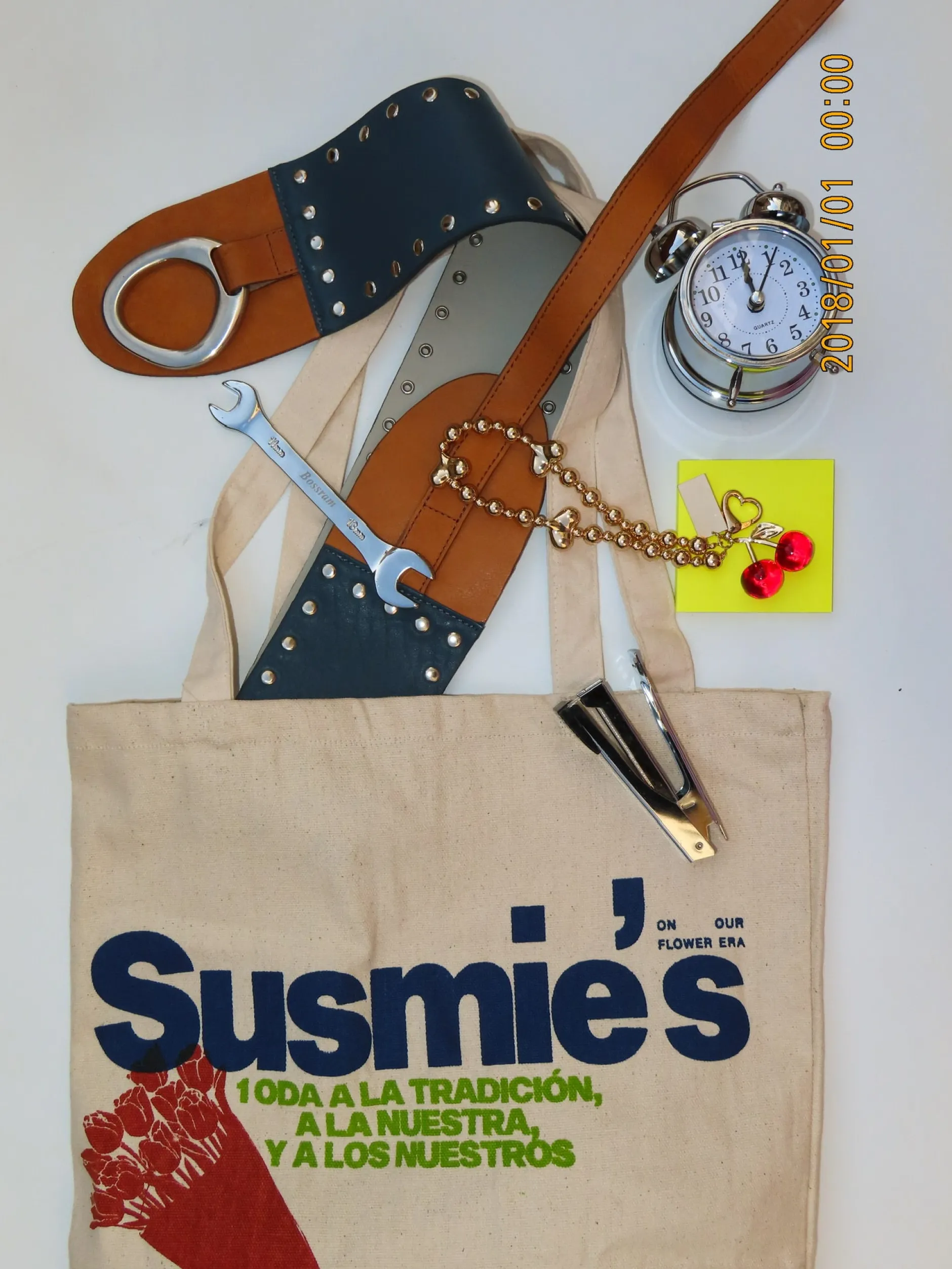 Store Susmie's Oda Tote Bag