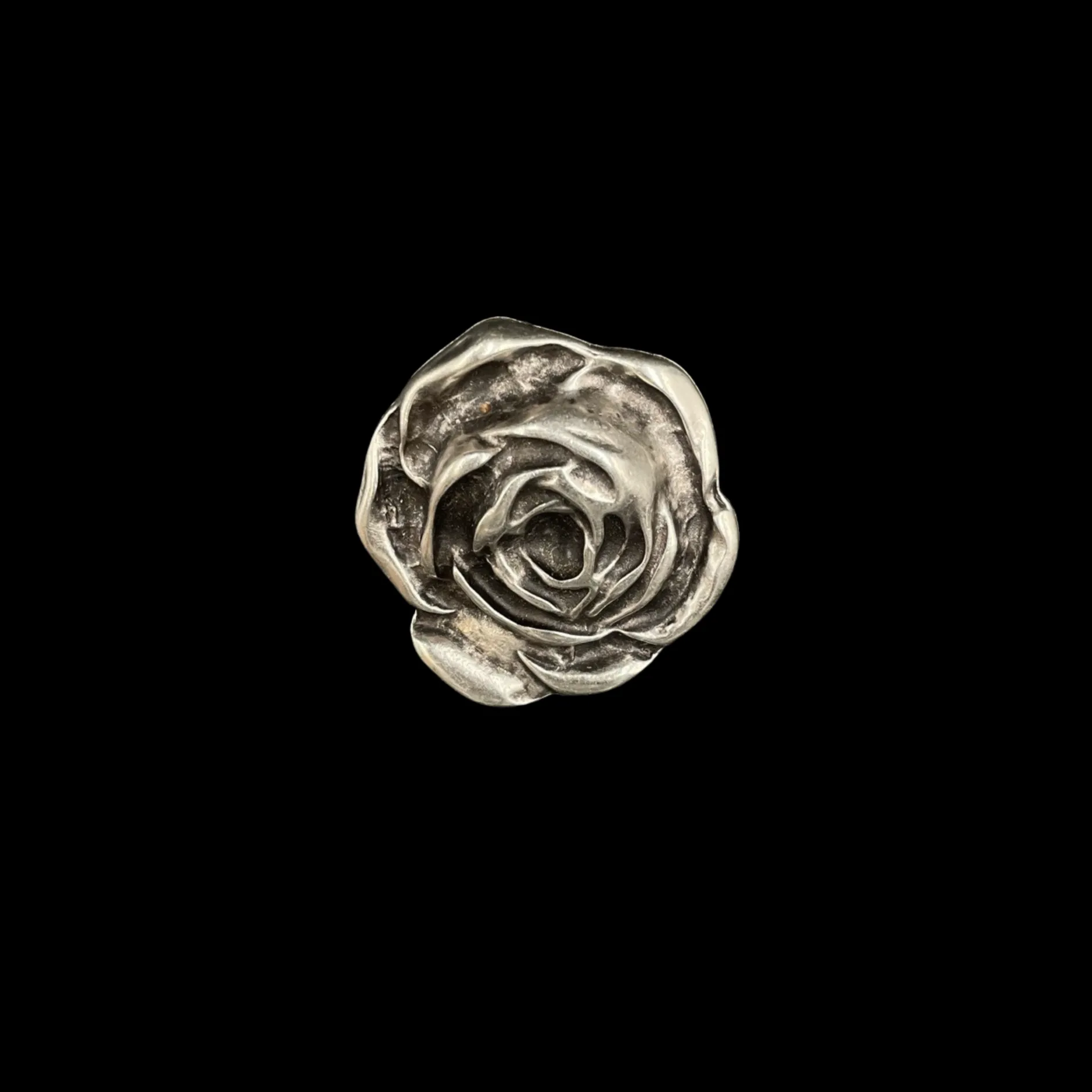 Shop Susmie's Rose - Silver Medallion